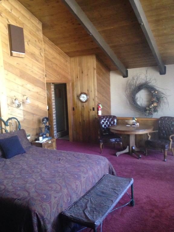 Switzerland Haus Bed And Breakfast Inn Big Bear Lake Habitación foto